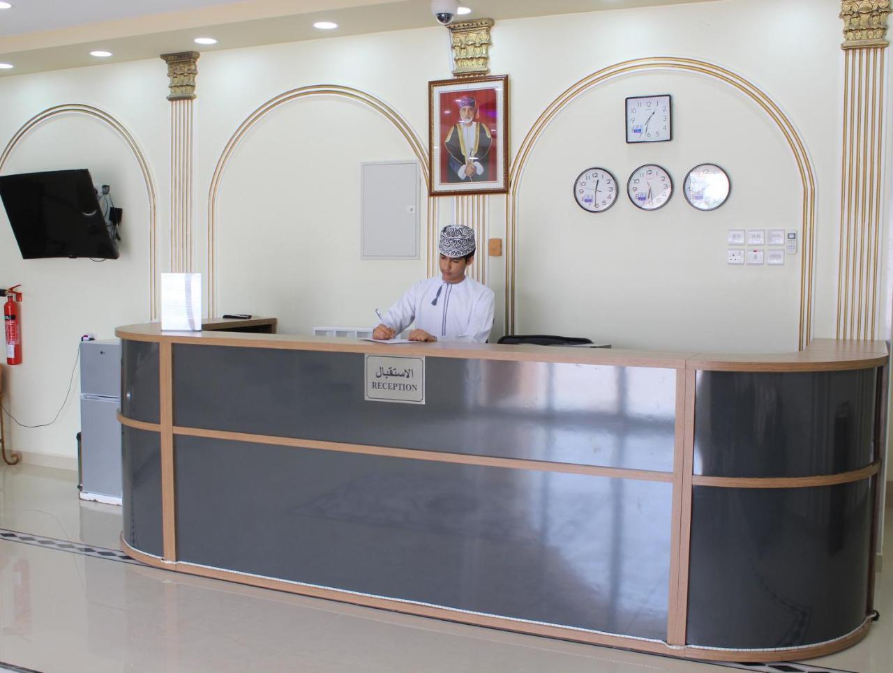 Manarat Manah Hotel Apartments Bilad Manah Luaran gambar