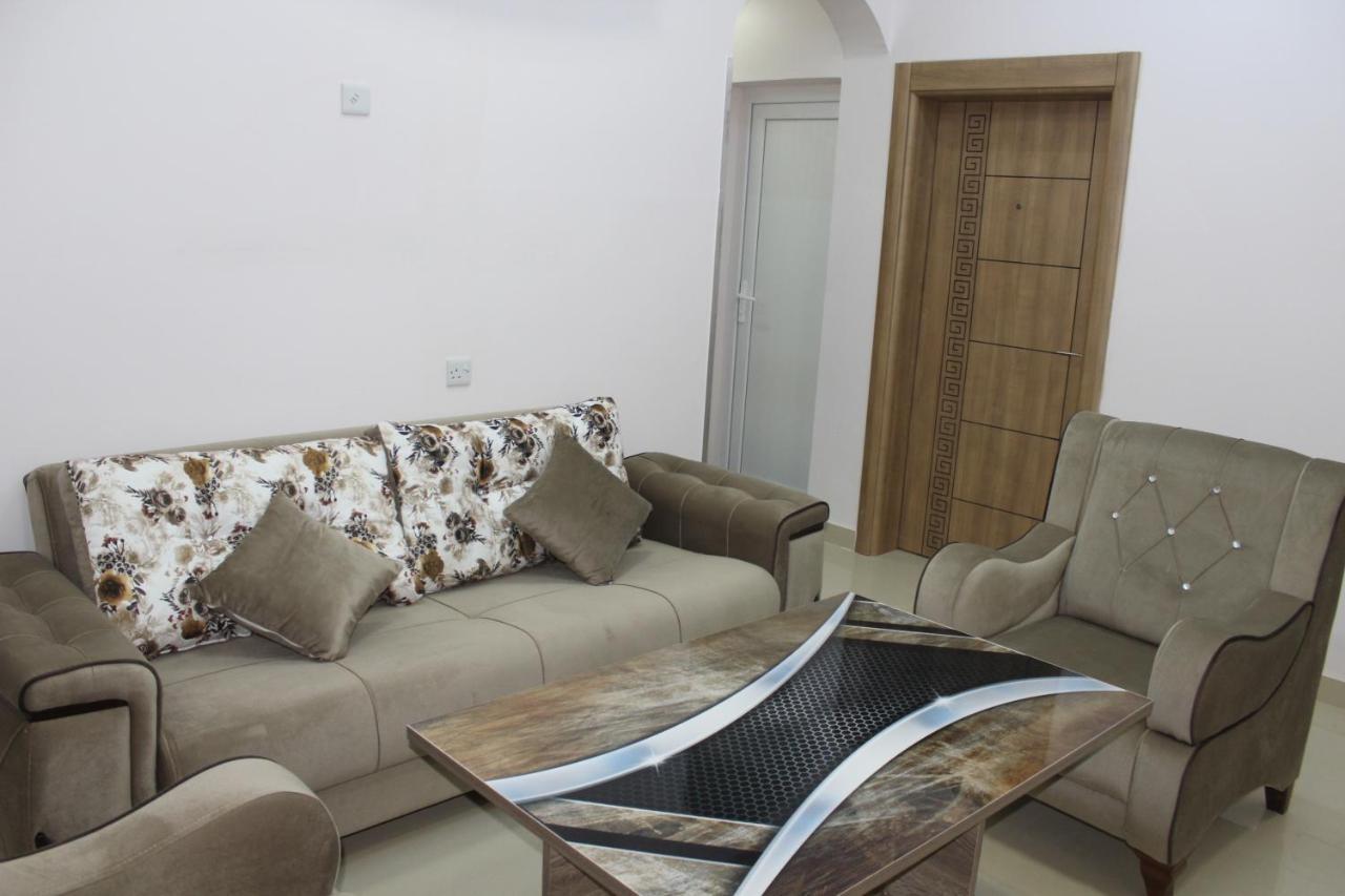 Manarat Manah Hotel Apartments Bilad Manah Luaran gambar